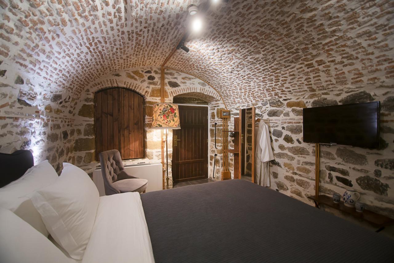 Hani I Pazarit Boutique Hotel Корча Екстер'єр фото