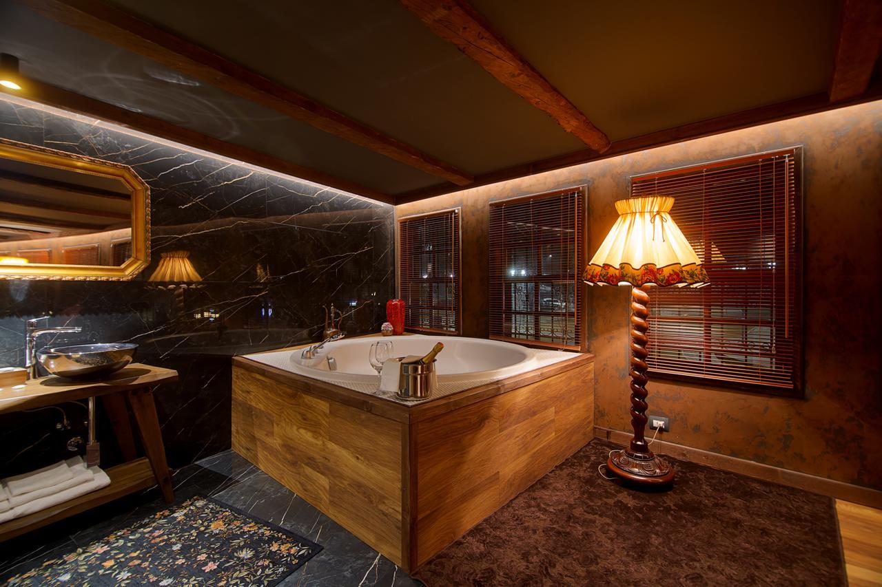 Hani I Pazarit Boutique Hotel Корча Екстер'єр фото